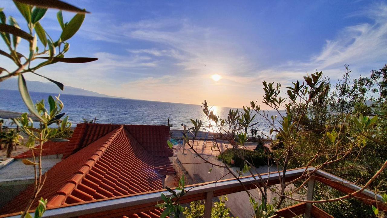 Villa Skenderi Sarandë Exterior foto